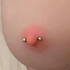 Brustwarzenpiercing